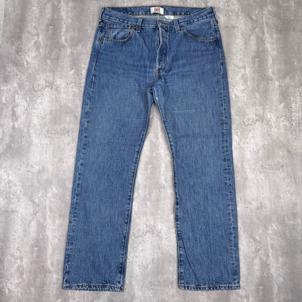Vintage Levis 501 Jeans Men 36x30 Blue Y2K Button Fly Straight Western Cowboy
